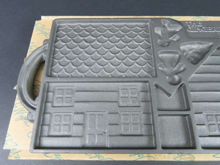 1985 John Wright Co. Cast Iron Gingerbread House Mold