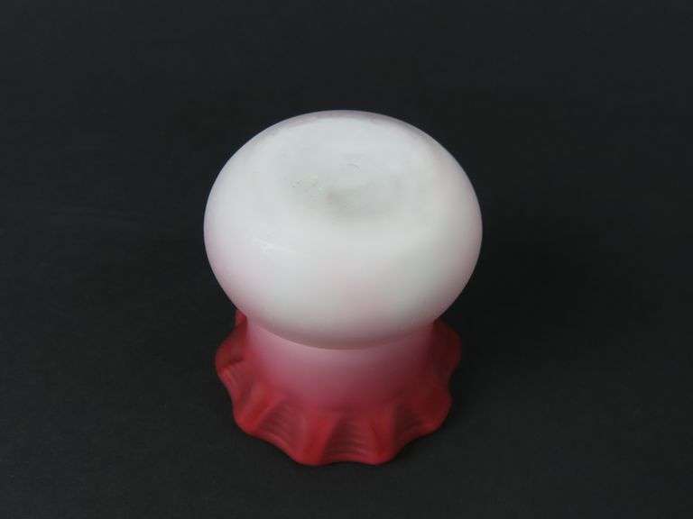 Ruffled Edge Satin Glass Toothpick Holder