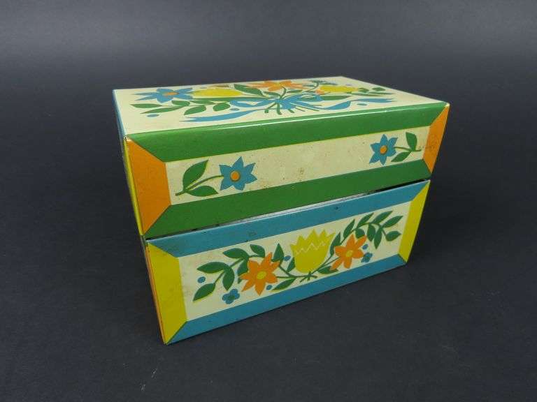 Retro Metal Recipe Box with Recipes