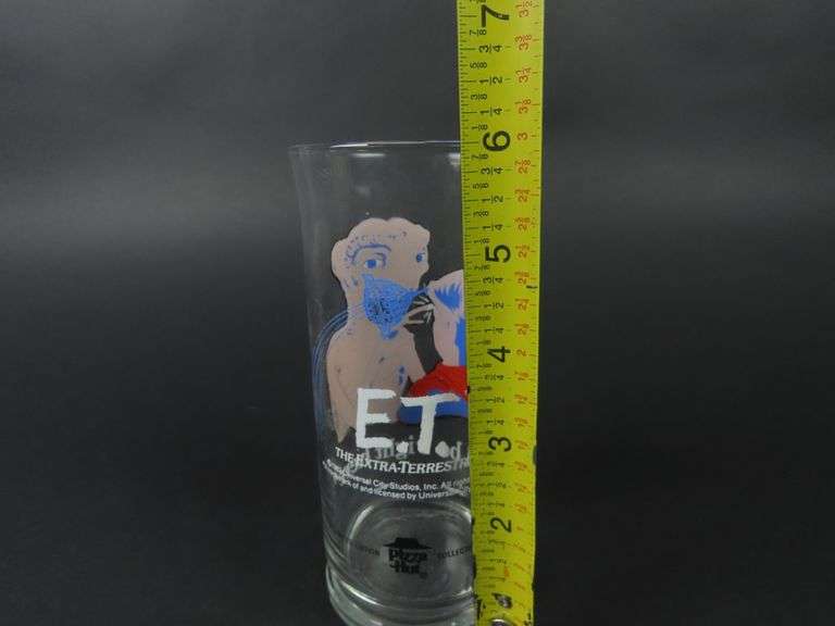 Vintage Pizza Hut Collectible "ET" Glass