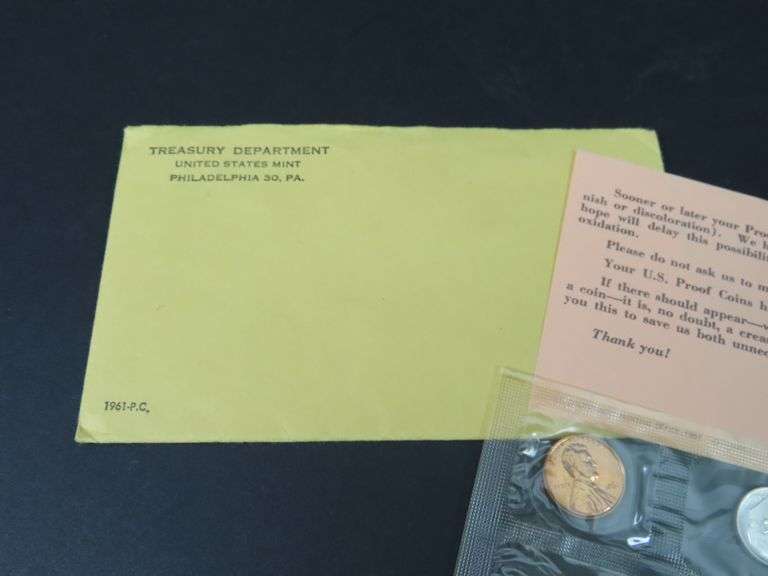 1061 Philadelphia Uncirculated Proof Set in Original Envelope