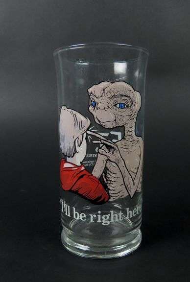Vintage Pizza Hut Collectible "ET" Glass