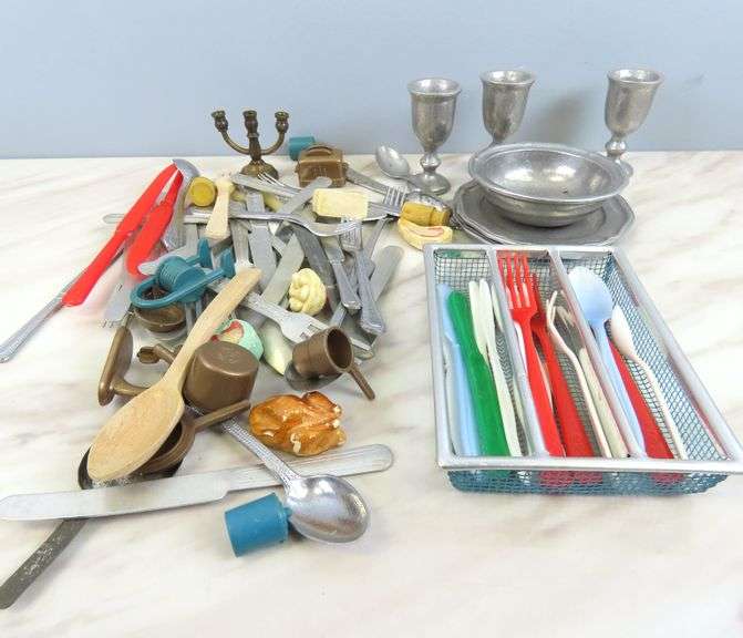 Big Lot of Childs Playset Flatware & Accessories