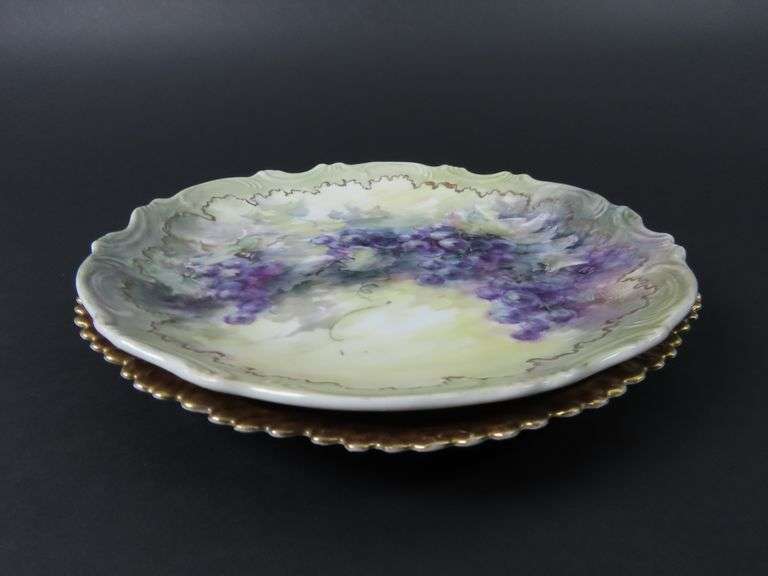Mixed Lot of 2 Victorian Fruit Plates