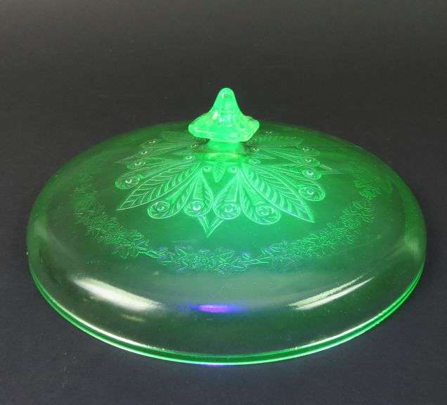Vintage Uranium Glass Lid