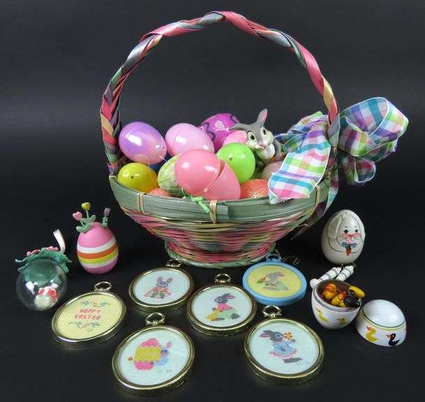 Big Lot of Easter Décor with Needlepoint Ornaments