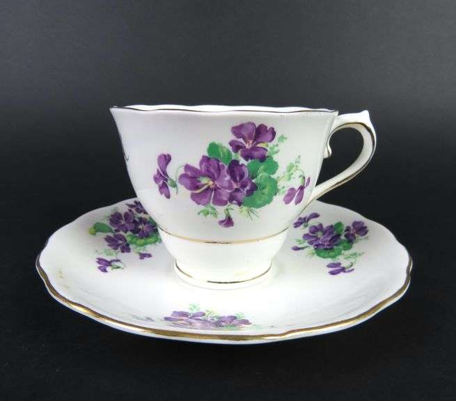 Vintage Colclough China Bone China Tea Cup & Saucer - Made in Longton, England