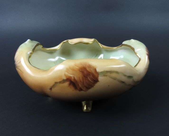 Beautiful Victorian Handpainted Footed Console / Nut Bowl