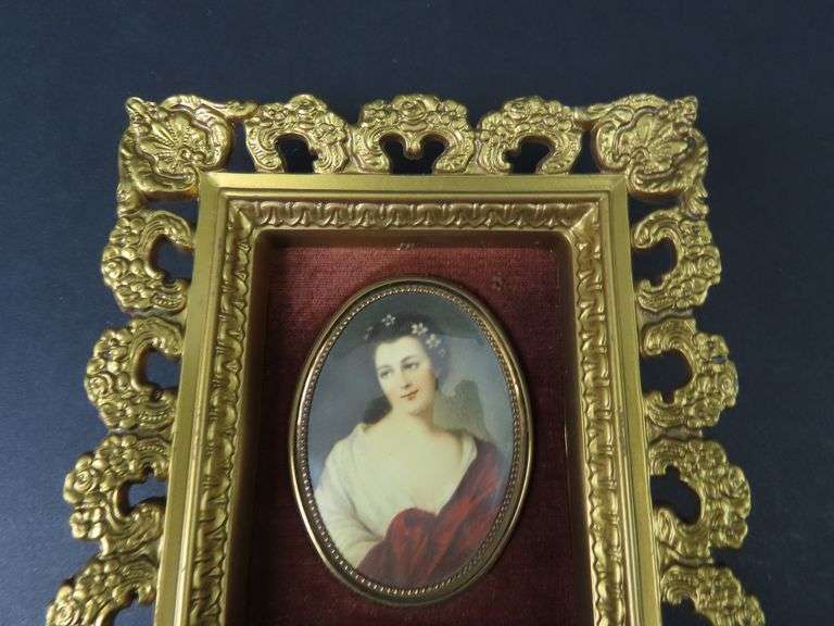 Vintage Cameo Creations Framed Portrait #3