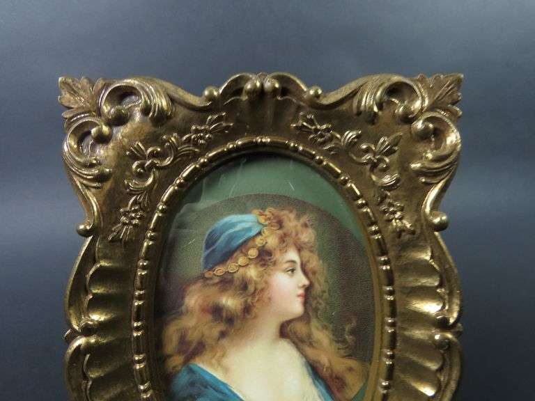 Vintage Framed Portrait Wall Hanging