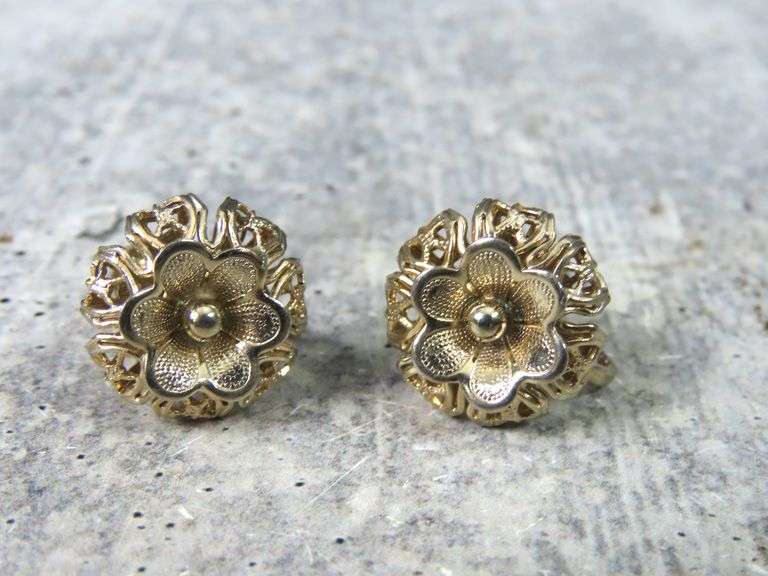 Gold Tone Flower Screwback Earrings