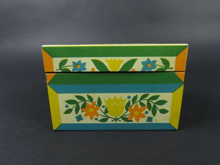 Retro Metal Recipe Box with Recipes