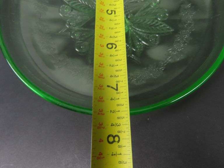 Vintage Uranium Glass Lid