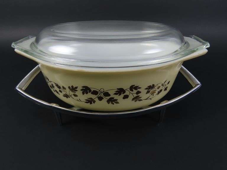 Lot of 2 Pyrex "Golden Acorn" 1 1/2 QT Serving Dish with Lid on Corning Ware Cradle