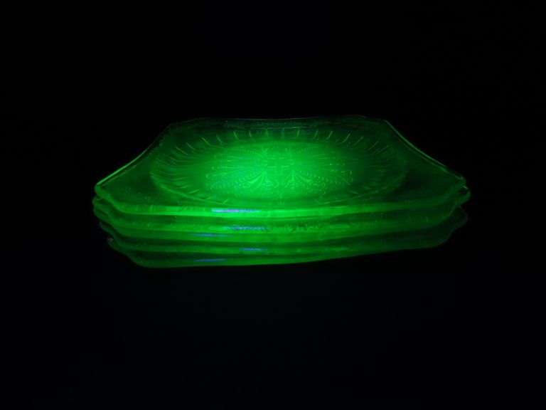 Lot of 5 Jeanette Glass "Adam" Square Uranium Dinner Plates