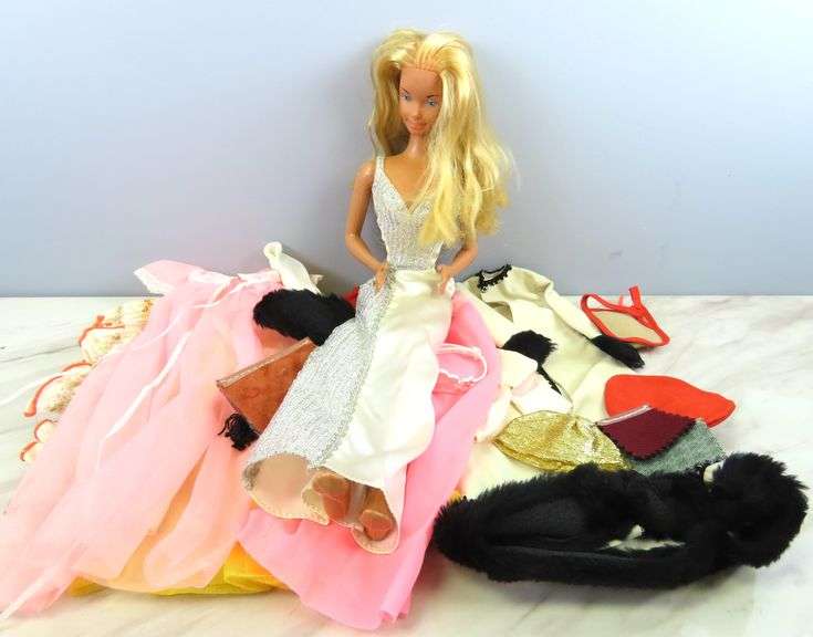 1976 Supersize Barbie with Clothes and Accessories