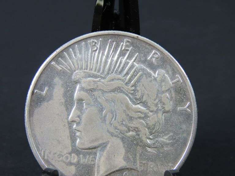 Circulated 1922 Peace Dollar Coin