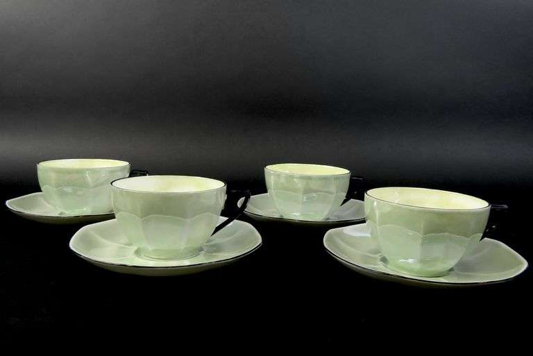 Lot of 4 Vintage Victoria Czechoslovakia Lusterware Teacups & Saucers