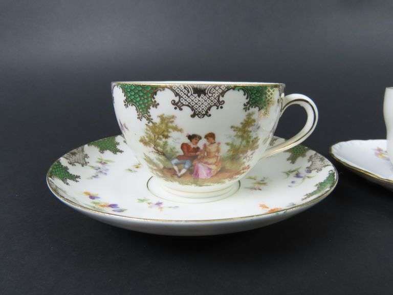 Mixed Lot of 4 Collectible Tea Cups & Saucers