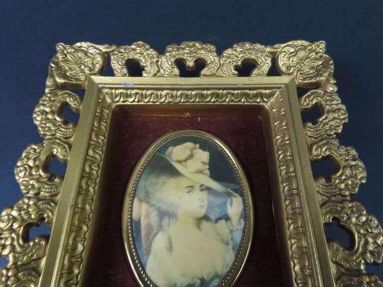 Vintage Cameo Creations Framed Portrait #1