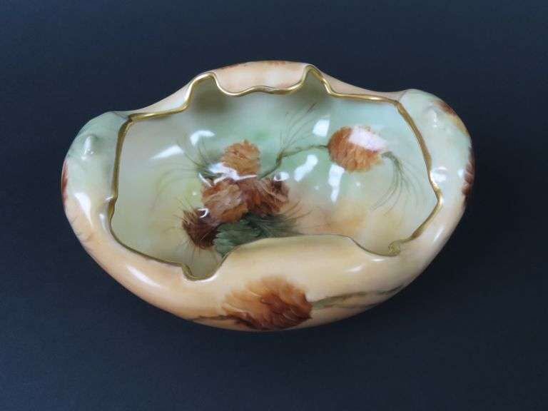 Beautiful Victorian Handpainted Footed Console / Nut Bowl