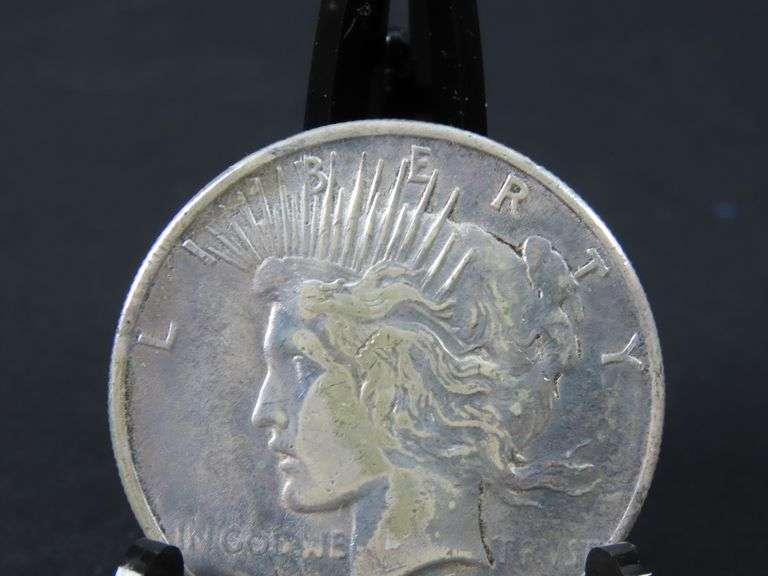 Circulated 1925 Peace Dollar Coin