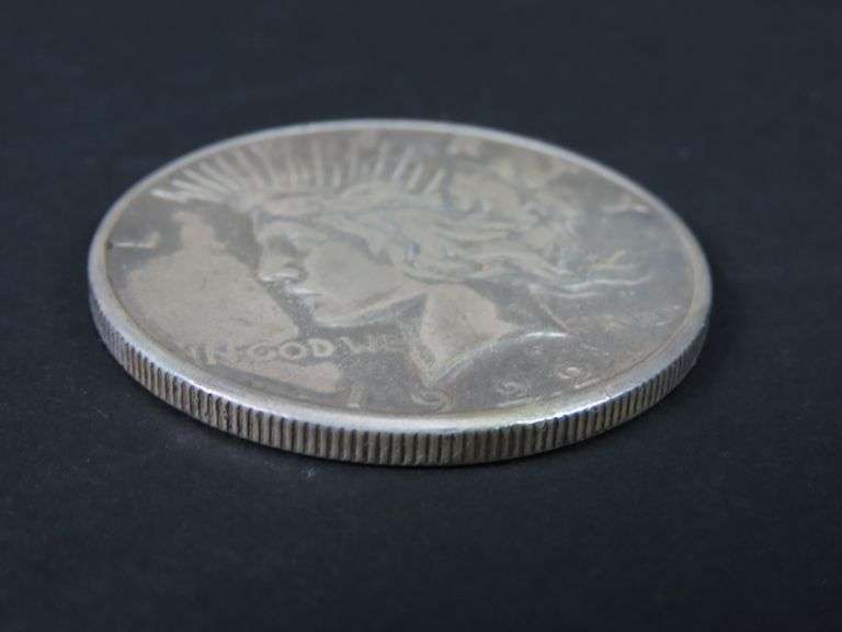 Circulated 1922 Peace Dollar Coin