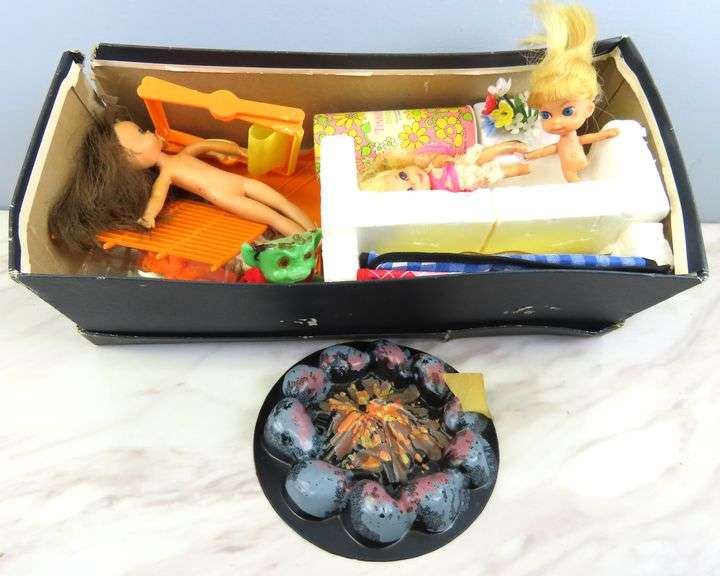 Box of Vintage Toys, Dolls & Accessories
