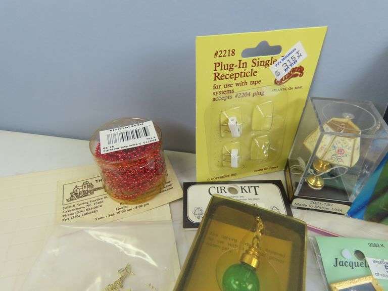 Big Lot of Doll House Miniatures with Lamps & Fixtures