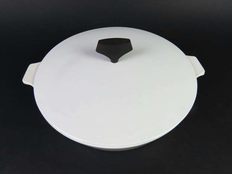 Corning Ware "Buffet Server" 10" Lidded Skillet