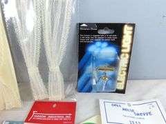 Bid Lot of Doll House Miniatures