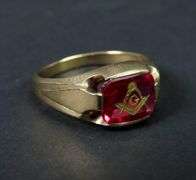 Vintage 10K Gold Masonic Ring - Size 10.5 - 5.6g