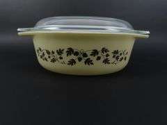 Lot of 2 Pyrex "Golden Acorn" 1 1/2 QT Serving Dish with Lid on Corning Ware Cradle