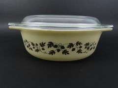 Lot of 2 Pyrex "Golden Acorn" 1 1/2 QT Serving Dish with Lid on Corning Ware Cradle