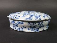 Evum Eternal Rose Collection Round Blue & White Trinket Box