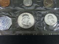 1061 Philadelphia Uncirculated Proof Set in Original Envelope