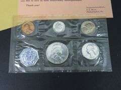 1061 Philadelphia Uncirculated Proof Set in Original Envelope