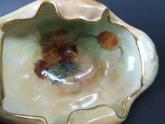 Beautiful Victorian Handpainted Footed Console / Nut Bowl
