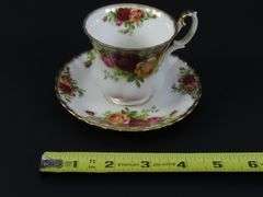 Royal Albert "Old Country Roses" Teacup & Saucer  - Made in England