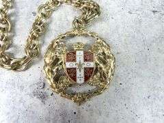 18" Necklace with Gold Tone Heraldic Crest Large Pendant