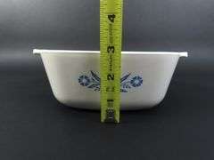 Lot of 2 Corning Ware "Blue Cornflower" 1 3/4 Qt. & 1 1/2 Qt. Lidded Baking Dishes