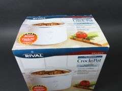 Rival 4.5 Quart Crock Pot in Original Box