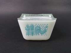 Vintage Pyrex "Amish Butterprint Turquoise" Refrigerator Dish