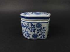 Lidded Porcelain Blue & White Trinket Box