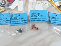 Bid Lot of Doll House Miniatures