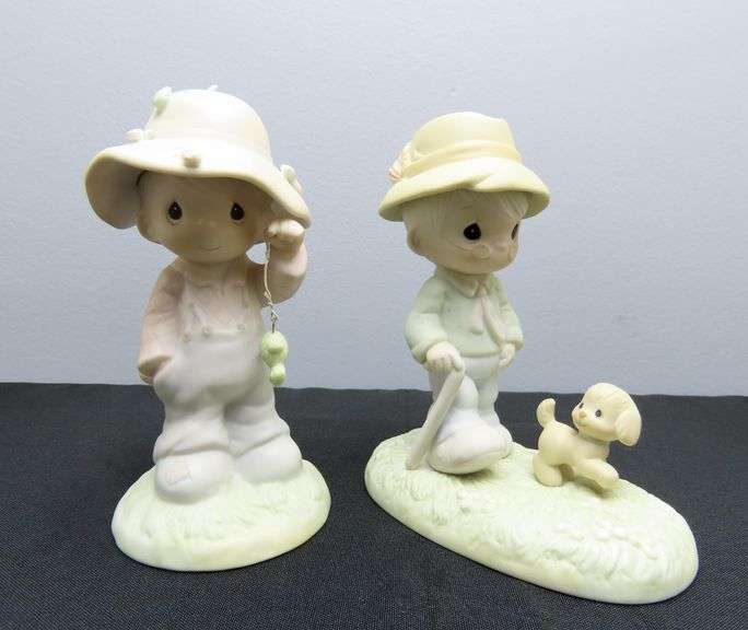 Another Pair of Vintage Precious Moments Figures