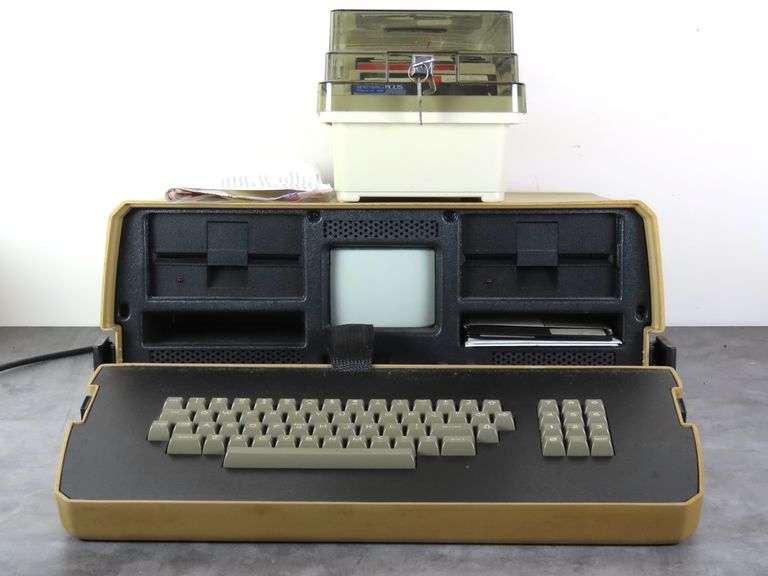 Vintage Osborne 1 Portable Computer with Software - GC5 Auctions