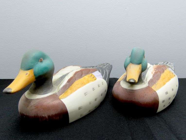 Pair of Vintage Ceramic Duck Décor