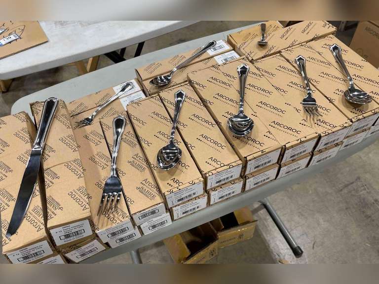 NEW 456 PIECE SILVERWARE SET INCLUDING: