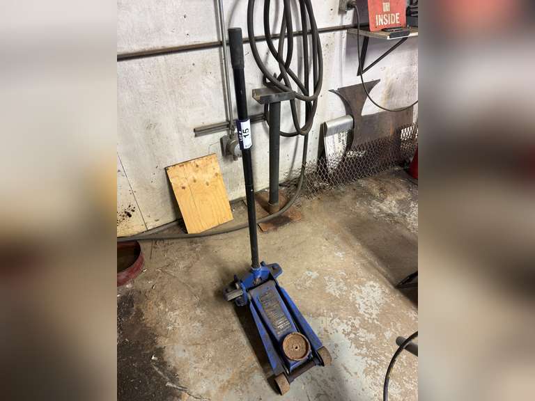 Certified Garage Jack 3-Ton Floor Jack